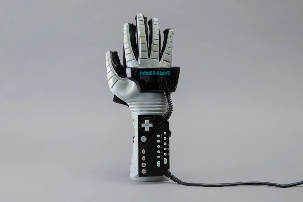 The Fabled Gauntlet of Innovation: How a Flawed Nintendo Controller Paved the Way for Virtual Reality