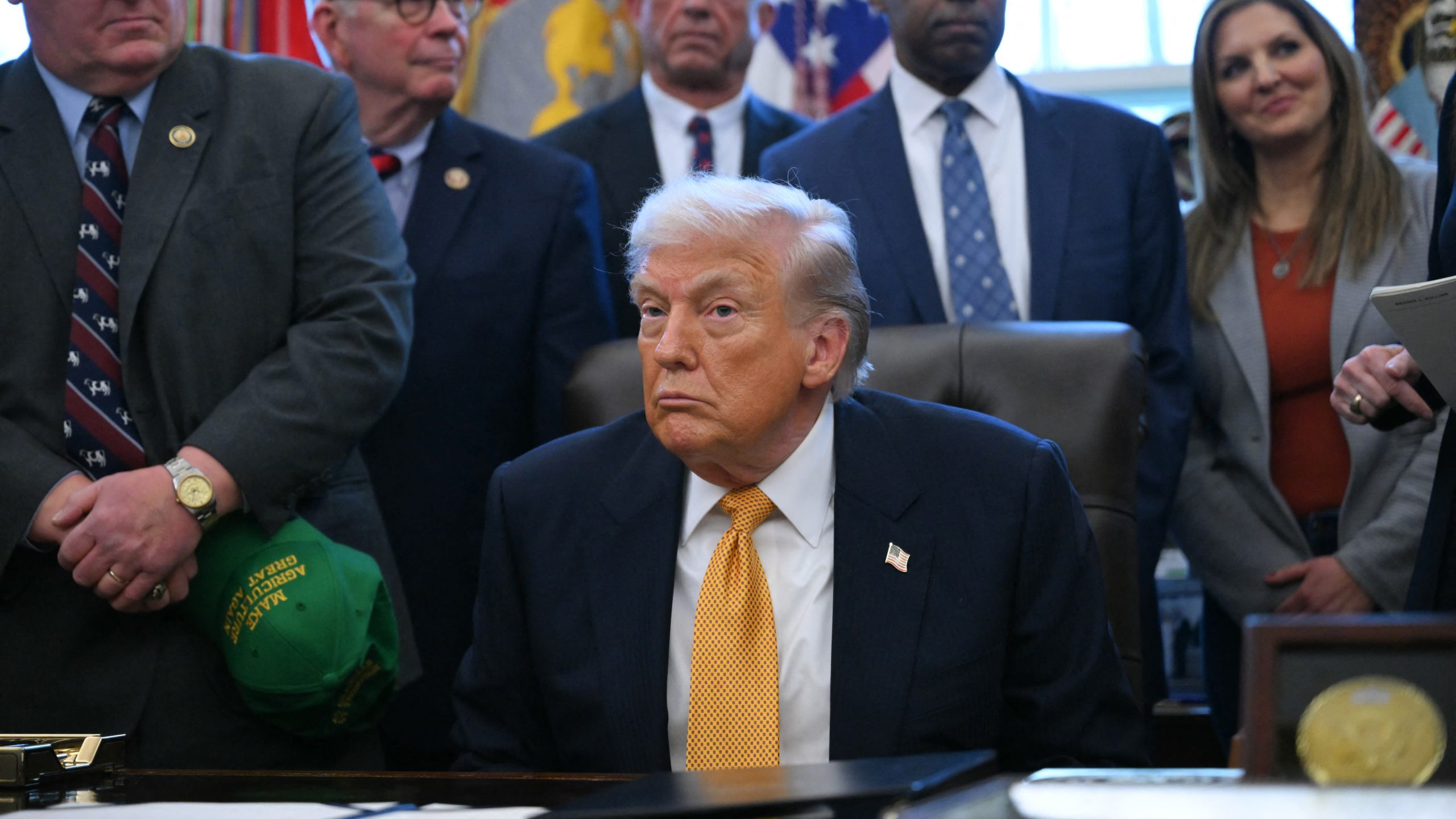 De-escalation Signals Emerge as Trump Claims Assurance of Iranian Killing Ceasefire