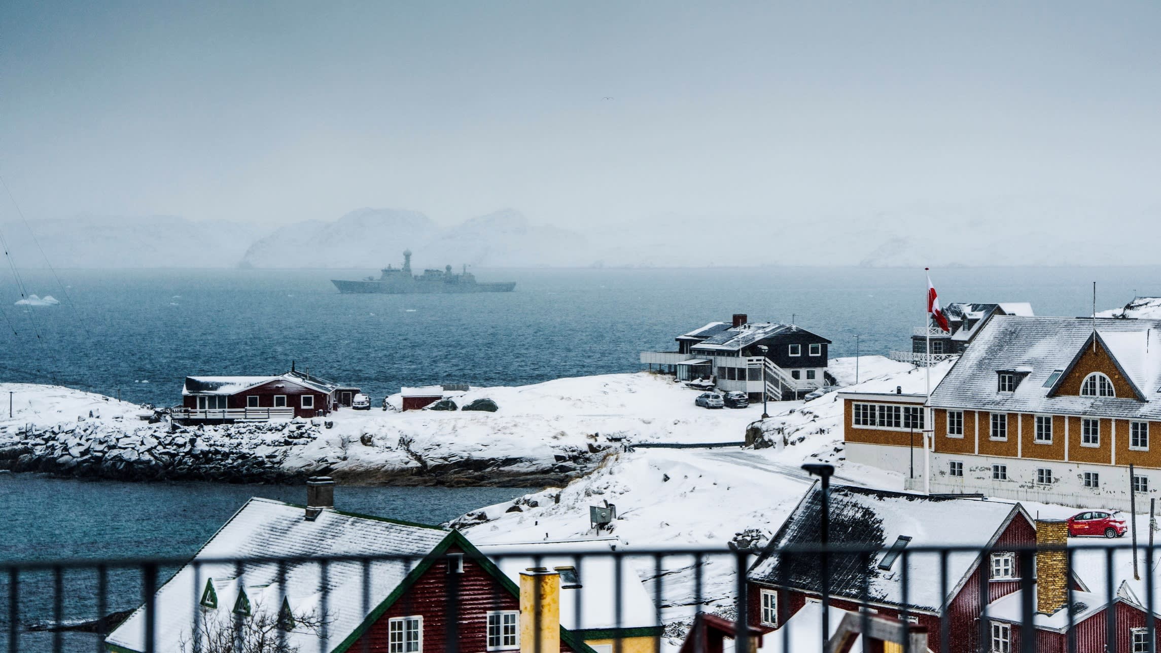 Global Markets React as Greenland’s Climate Crisis Fuels Gold Surge and Equity Downturn