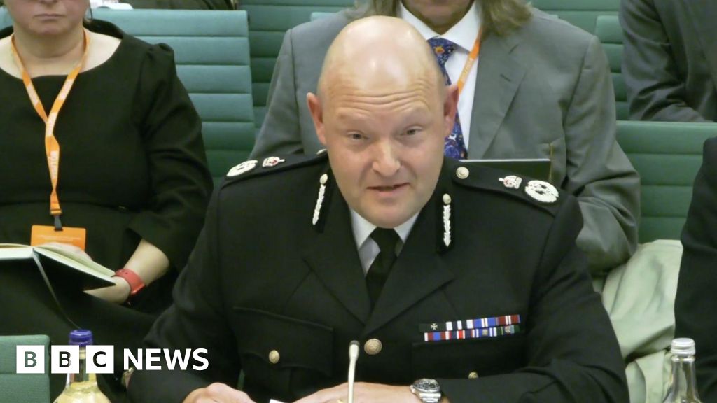 Independent Oversight Body Initiates Extensive Probe into West Midlands Police Over Disputed Israeli Fan Restriction and Intelligence Failures