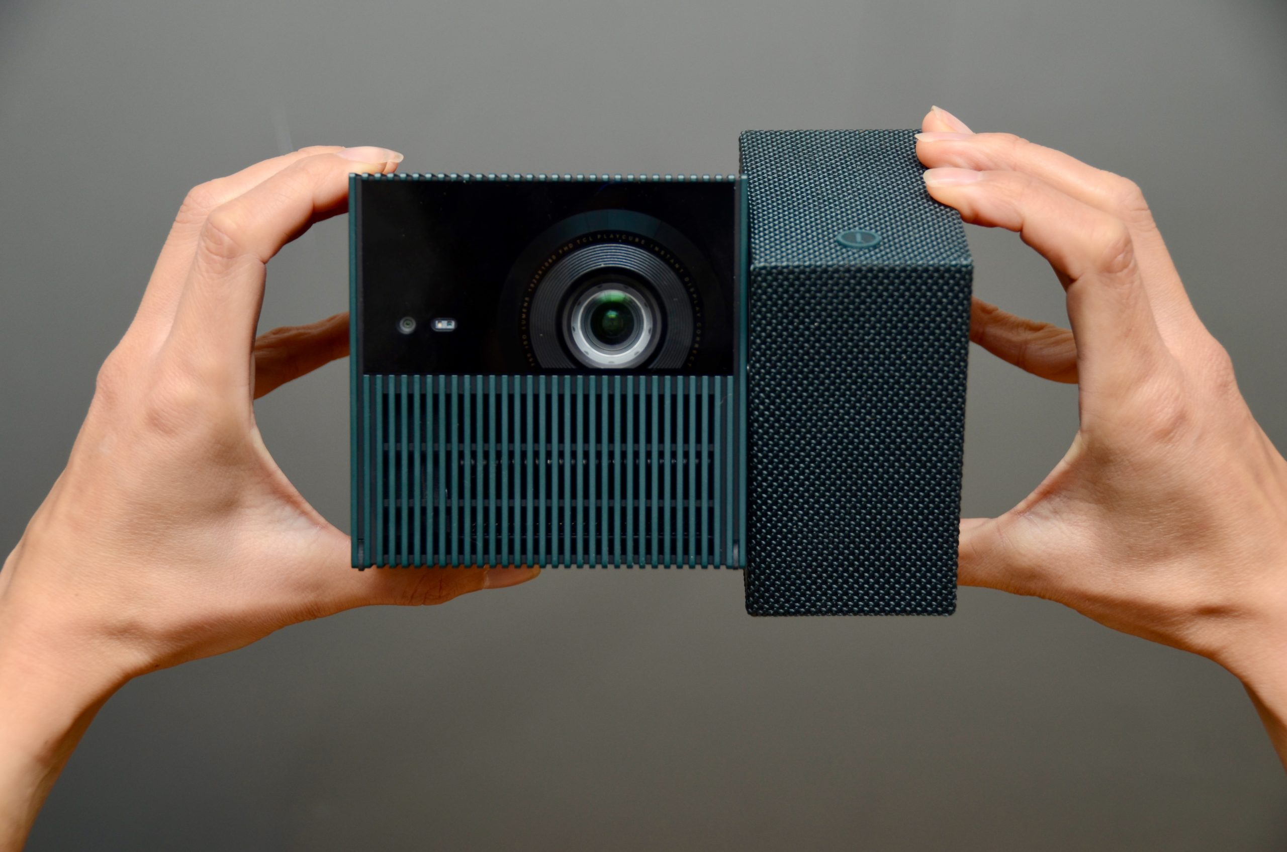 TCL’s PlayCube: A Pocket-Sized Cinema That Redefines Portable Entertainment