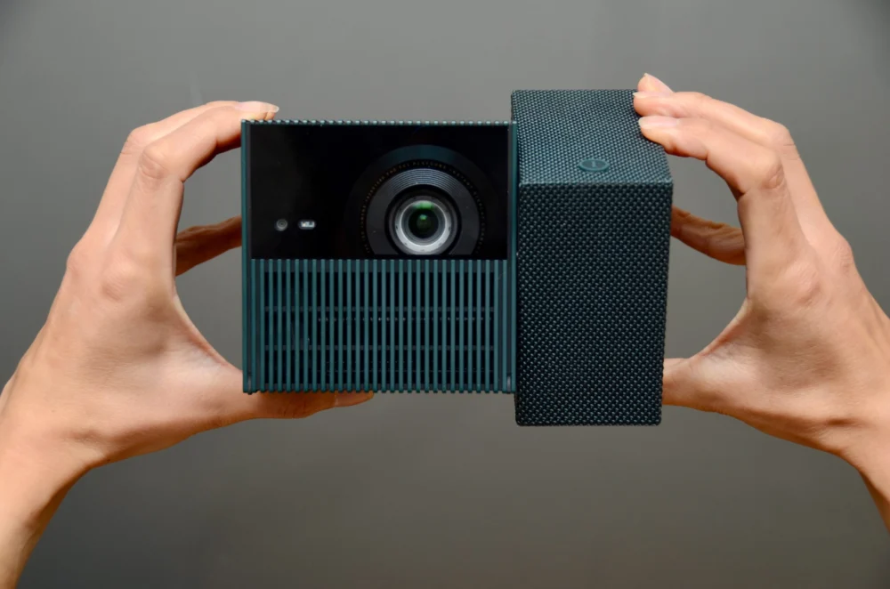 TCL’s PlayCube: A Pocket-Sized Cinema That Redefines Portable Entertainment