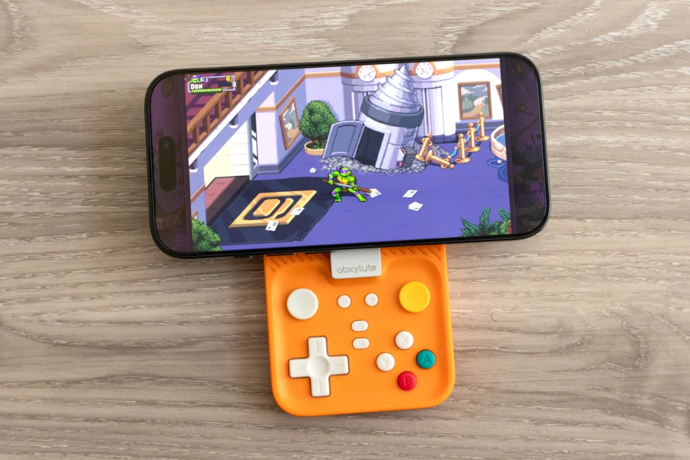 The Abxylute M4: A Magnetic Gamble for Mobile Gamers