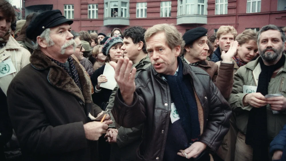 The Shifting Tides of Global Governance: Middle Powers’ Underestimated Stake in a Restructured World Order