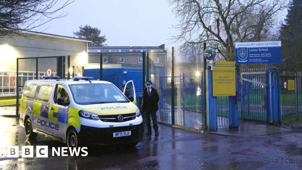 Adolescent Apprehended Following Dual Stabbing Incident at North London Educational Institution