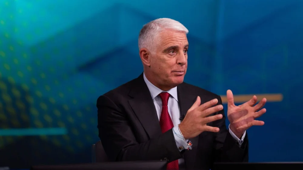 European Financial Consolidation Reaches New Heights, Signaling a Reshaping of the Banking Landscape