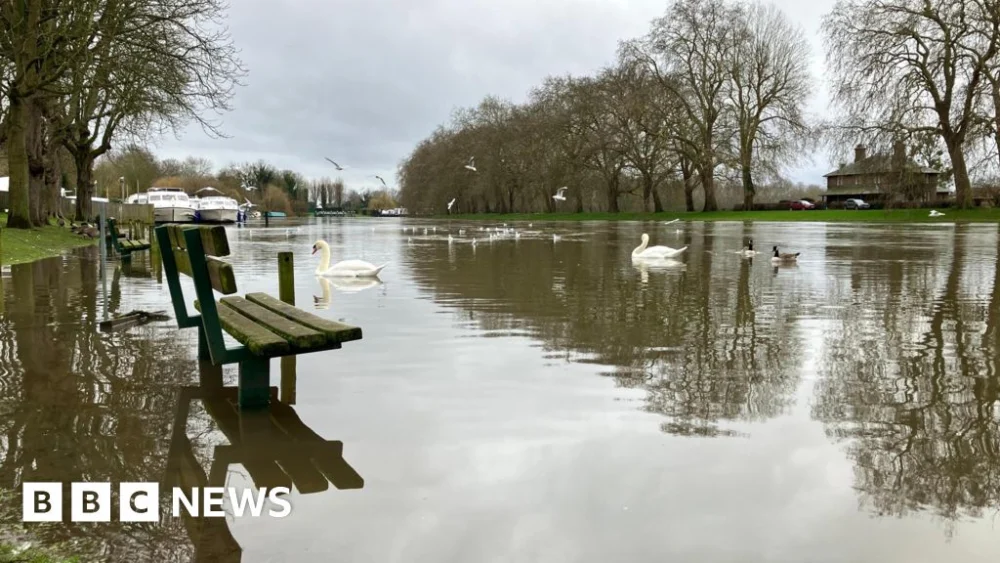 Extensive Rainfall Prompts Broad Yellow Weather Warning Across Southern UK, Escalating Flood Risks