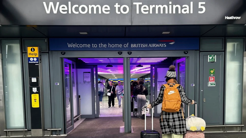 Heathrow’s Congestion Crisis: A Symphony of Returning Travelers and Operational Strains