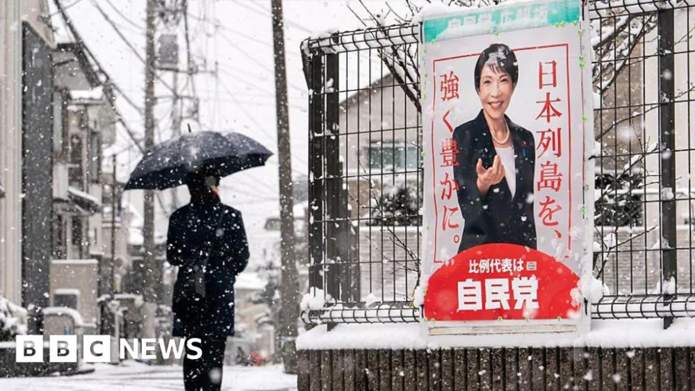 Japan’s Political Future Hangs on Takaichi’s Bold Electoral Wager Amidst Economic Headwinds and Geopolitical Shifts