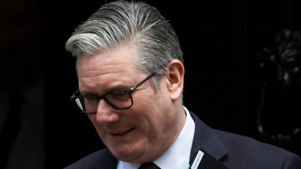 Scottish Labour Leader Issues Stark Ultimatum: Calls for National Leadership Change Amidst Growing Party Discontent