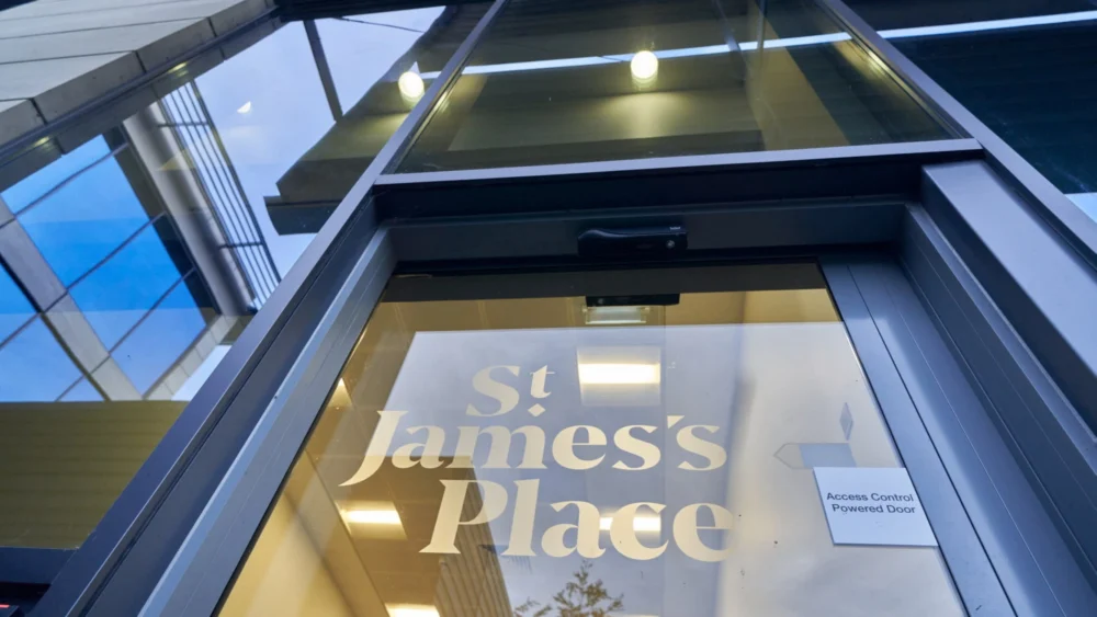 UK wealth managers hit as AI contagion spreads