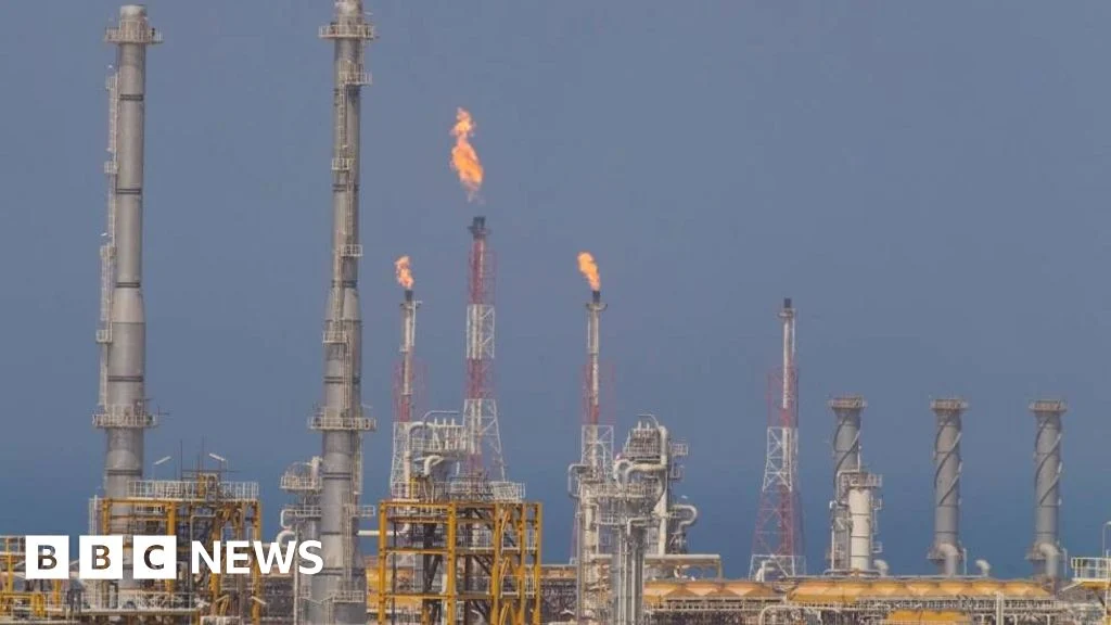 Escalating Geopolitical Tensions Propel Global Energy Prices Amidst Critical Infrastructure Strikes