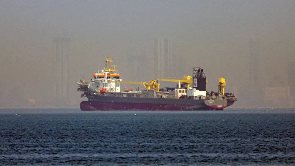 Securing the Lifeline: Western Naval Strategy for the Strait of Hormuz