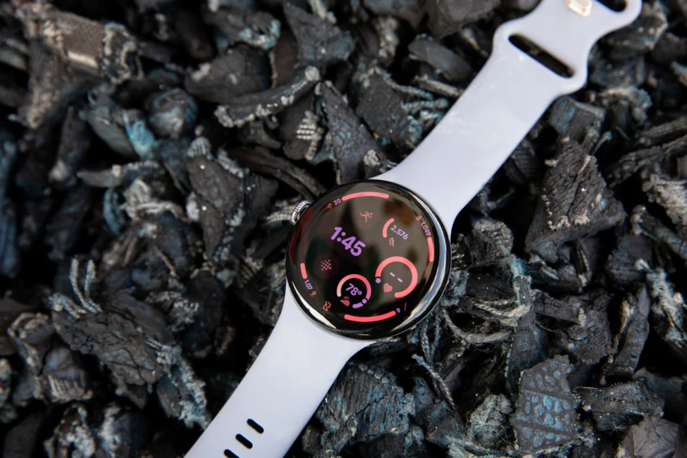 This Weekend’s Top Tech and Entertainment Bargains: Stream the Oscars, Upgrade Your Smartwatch, and Expand Your Gaming Library