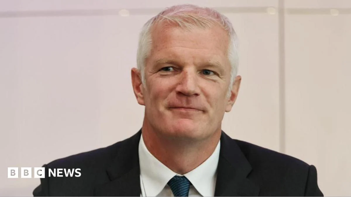 Principled Stance: Al Carns Rejects Ministerial Offer Amidst Unresolved Defence Funding Debates