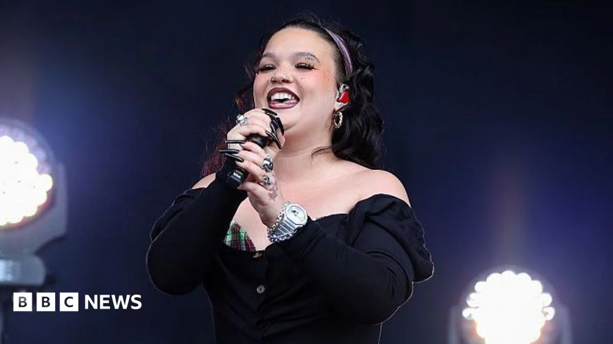 Lola Young’s Resurgent Performance at Reading Festival Signals Triumph Over Adversity