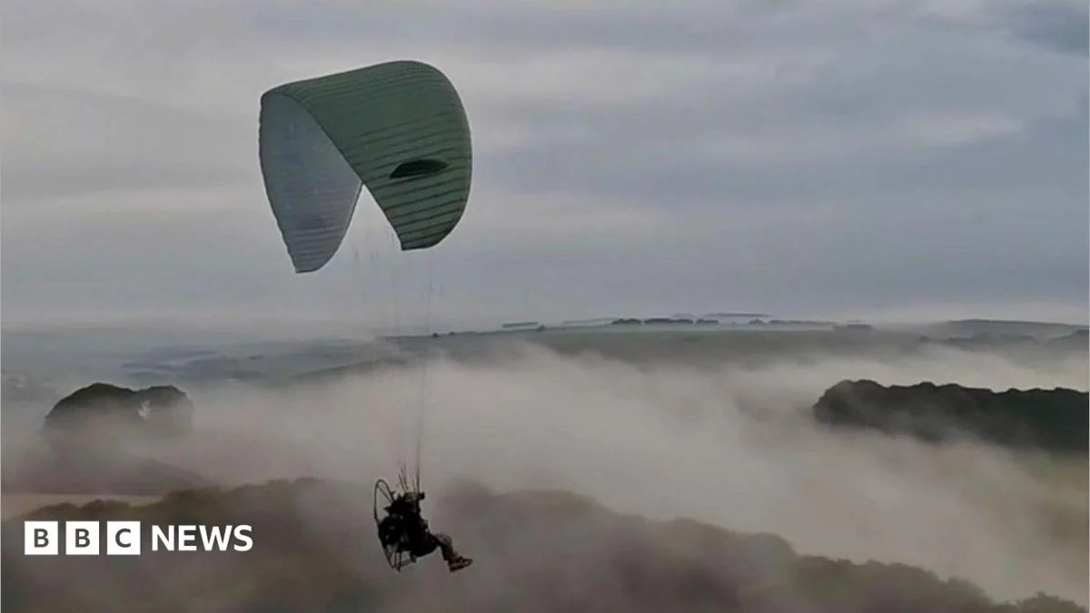 Revolutionary Aerial Infiltration: Britain’s Elite Forces Poised for Covert Paraglider Deployment Deep Behind Adversary Lines