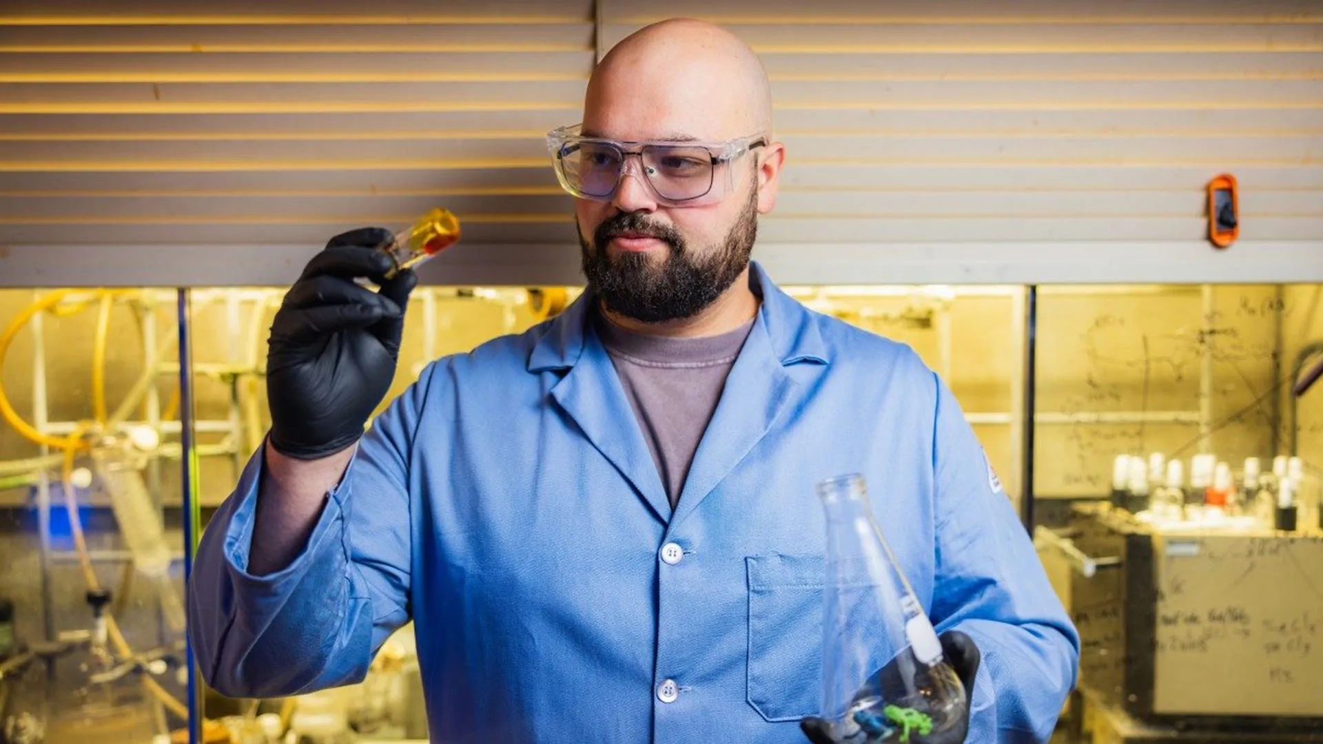 Revolutionary Chemistry Transforms Unrecyclable Plastic into High-Performance Industrial Lubricants