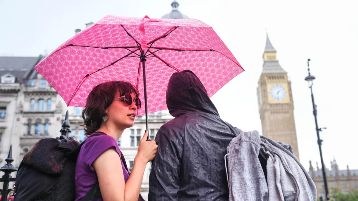 Unstable Atmospheric Dynamics Trigger Widespread Thunderstorm Alerts Across United Kingdom